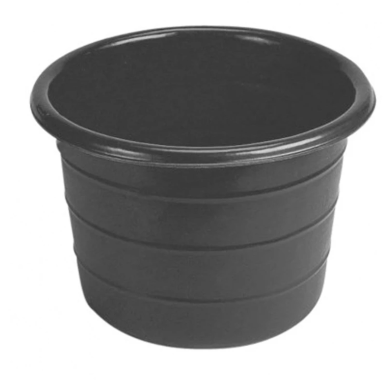 Stubbs Feed Bin/Water Butt in Black