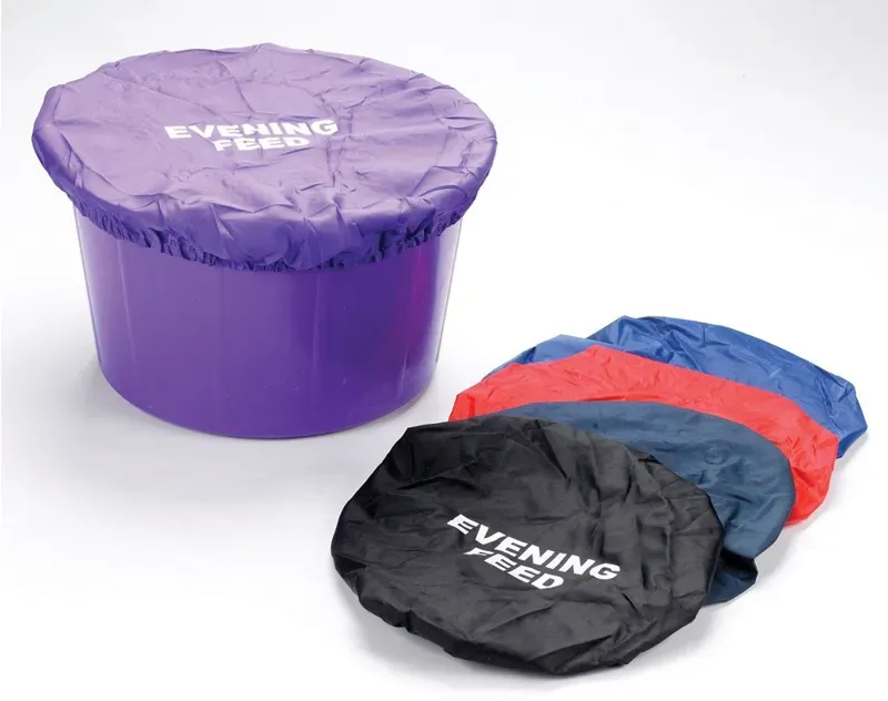 Lincoln Buckets and Plastics Evening Feed Bucket Cover in Black