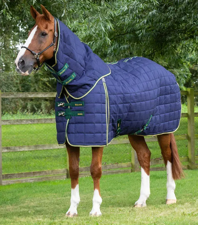 Premier Equine 450g Lucanta Stable Rug With Neck Cover in Navy
