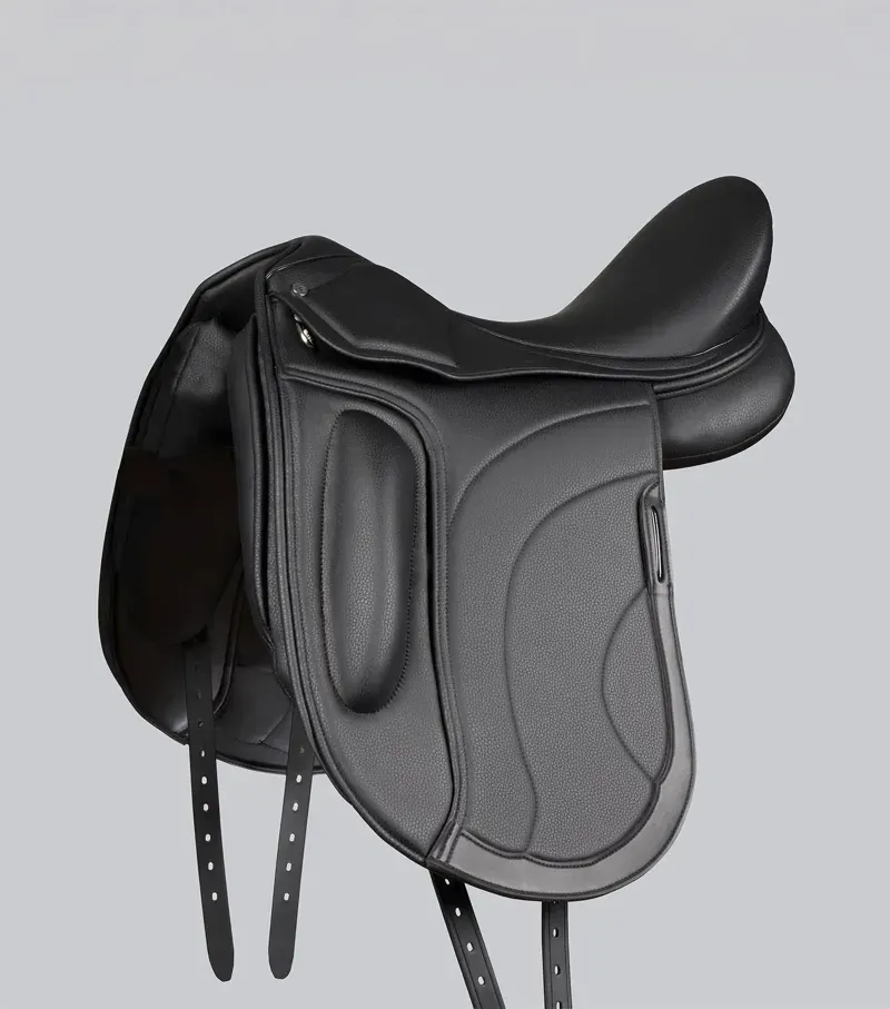 Montpellier Synthetic Dressage Saddle / Black 18