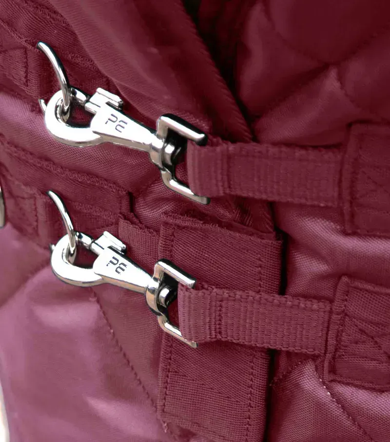 Premier Equine 200g Tuscan Stable Rug in Burgundy-2